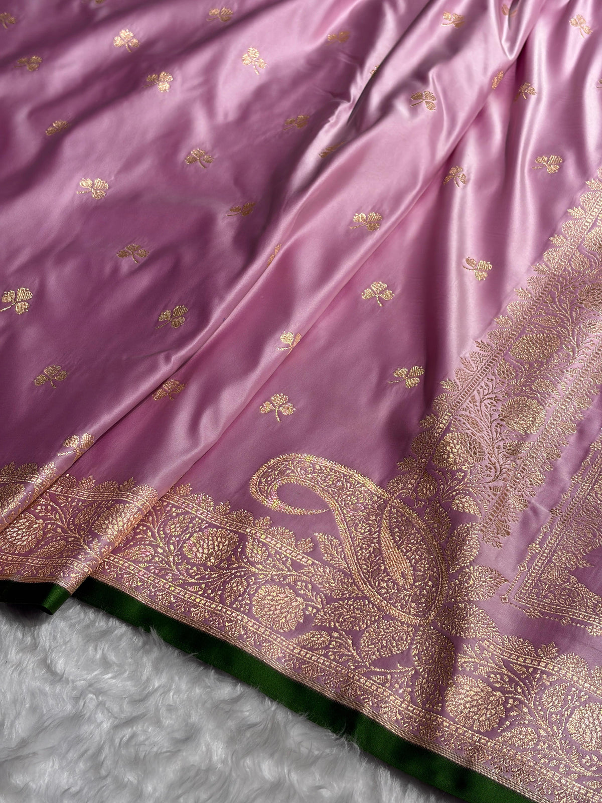 Banarasi Pastel Dusty Levender Shades Booti Satin  Katan Silk Saree SK09
