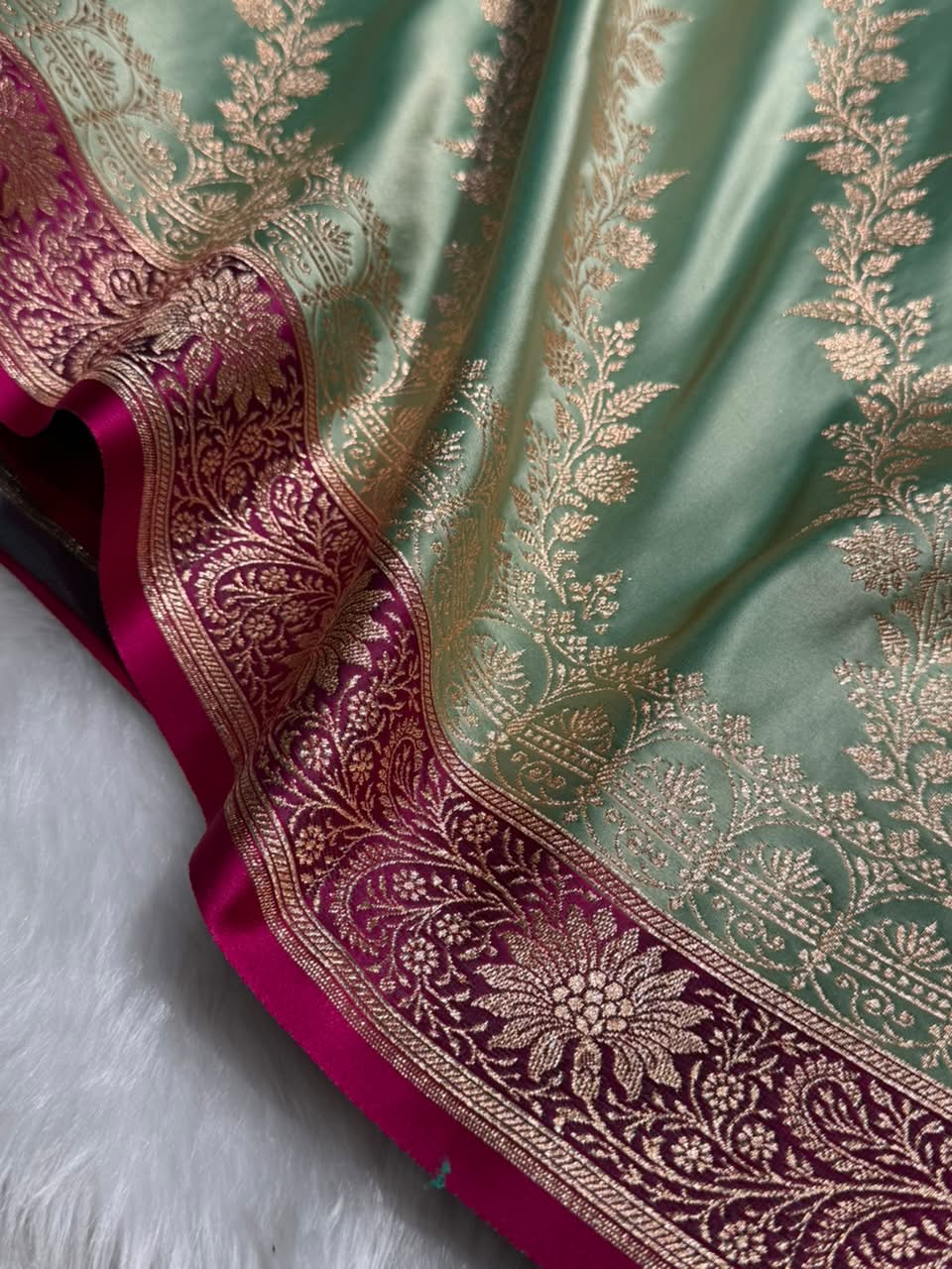 Sea green \ Rani Pink Contrast Satin Katan Saree Floral Cross Pattern SK155