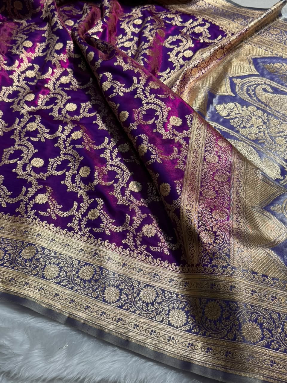 Cross Wine \ Lavender Contrast Shades Jaal Pattern Banarasi Satin Silk Saree SS47