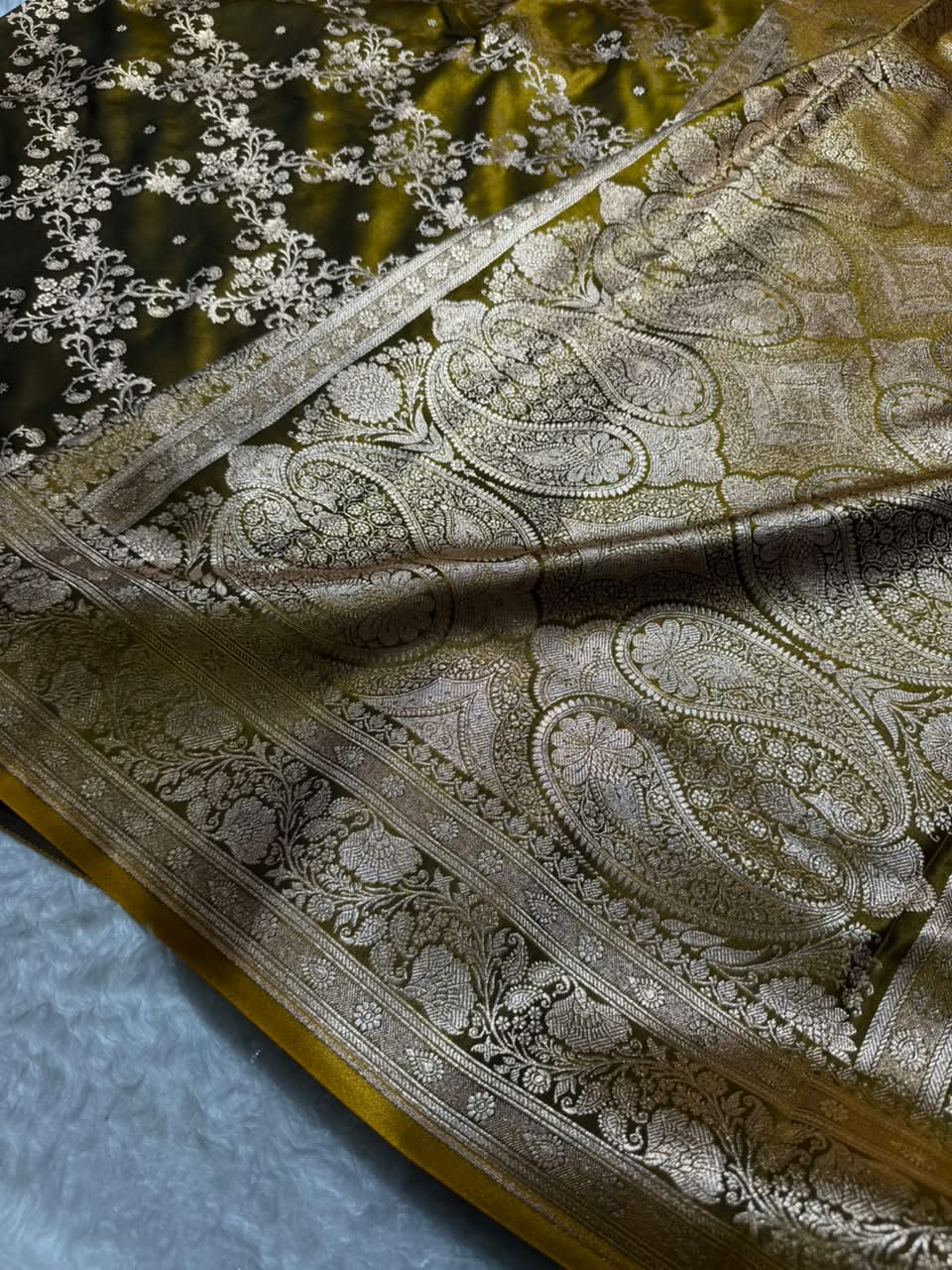 Mahendi Shades Jaal Pattern Banarasi Satin Silk Saree SS48