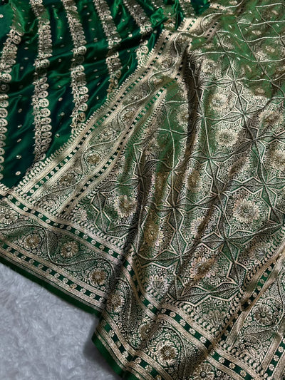 Banarasi Bottle Green Shades Cross Floral Pattern With Zardozi Work Satin Katan Silk Saree BSK79