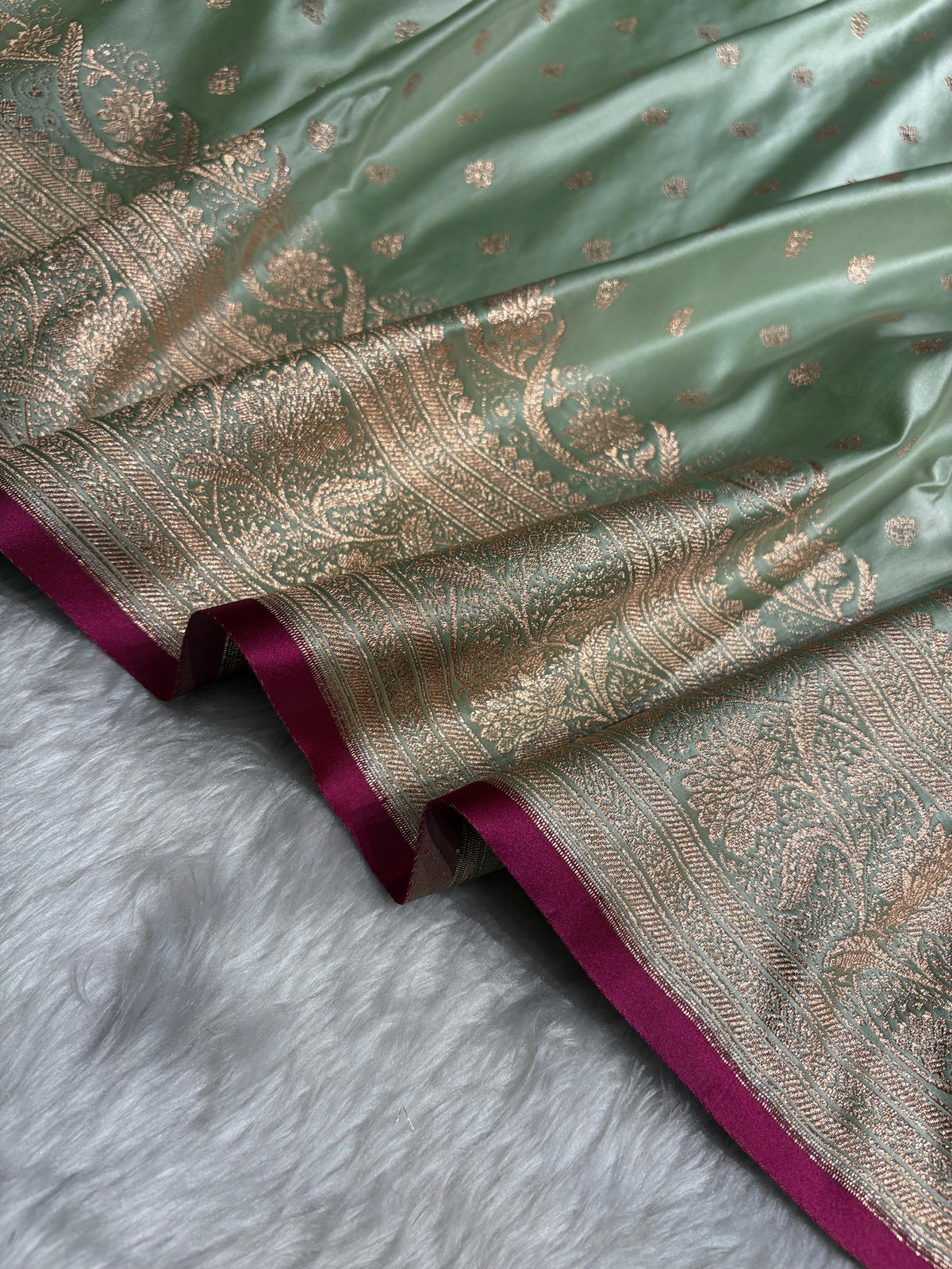 Banarasi Katan Silk Saree In  Pista Shades SK08