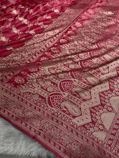 Gajari Shades Banarasi Floral Jaal Mashru Silk Saree MCS109