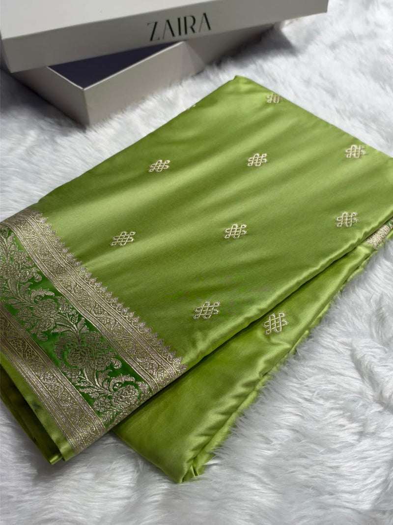 Banarasi Floral Booti Pattern in Green Shades Floral Mashru Silk Saree MCS101
