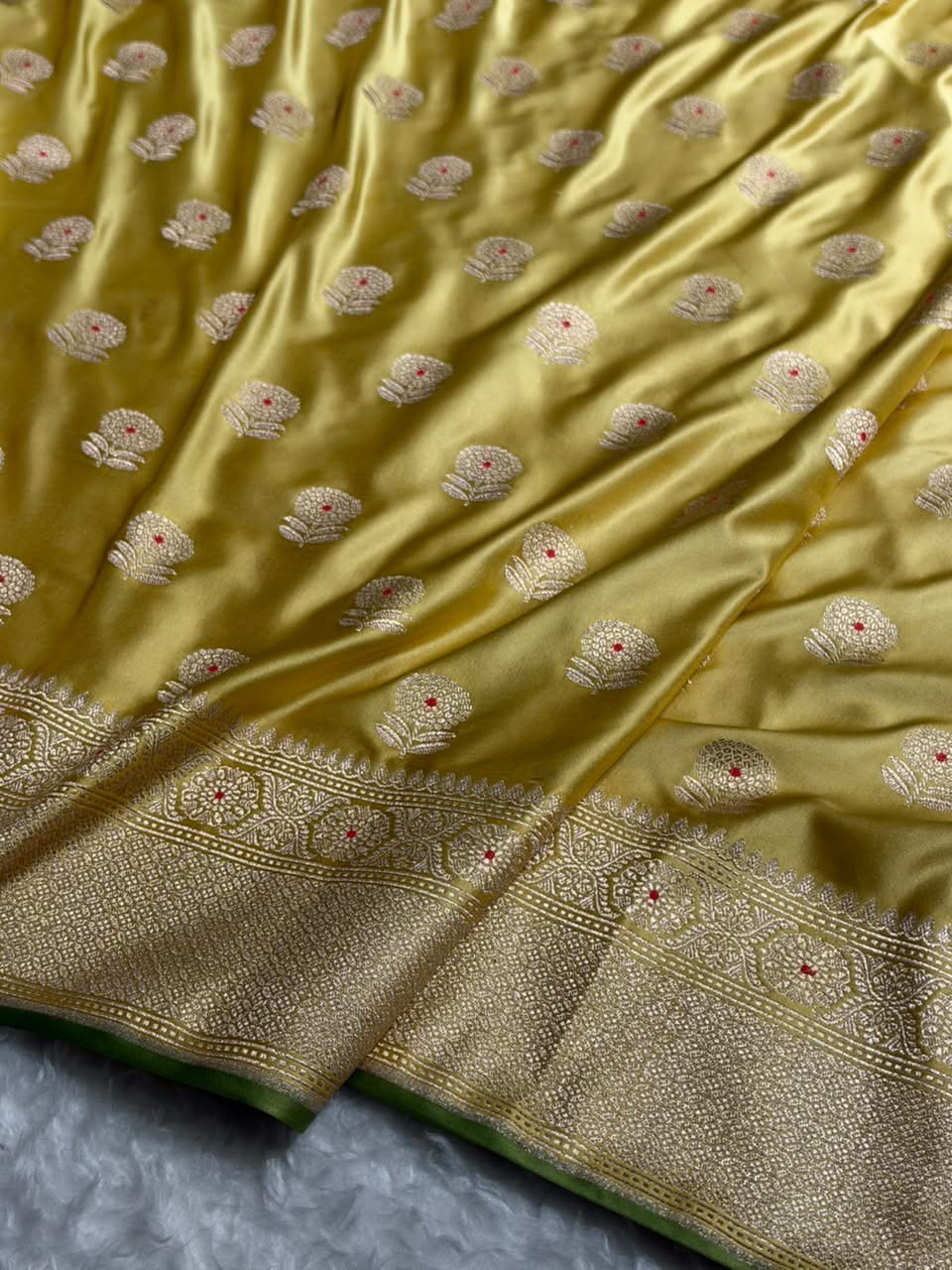 Lemon Yellow Shades With Floral Boota MCS108