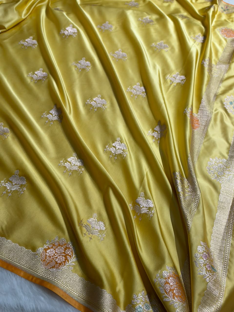 Banarasi Mustard Yellow Shades Floral Mashru Minakari Work Silk Saree MCS87