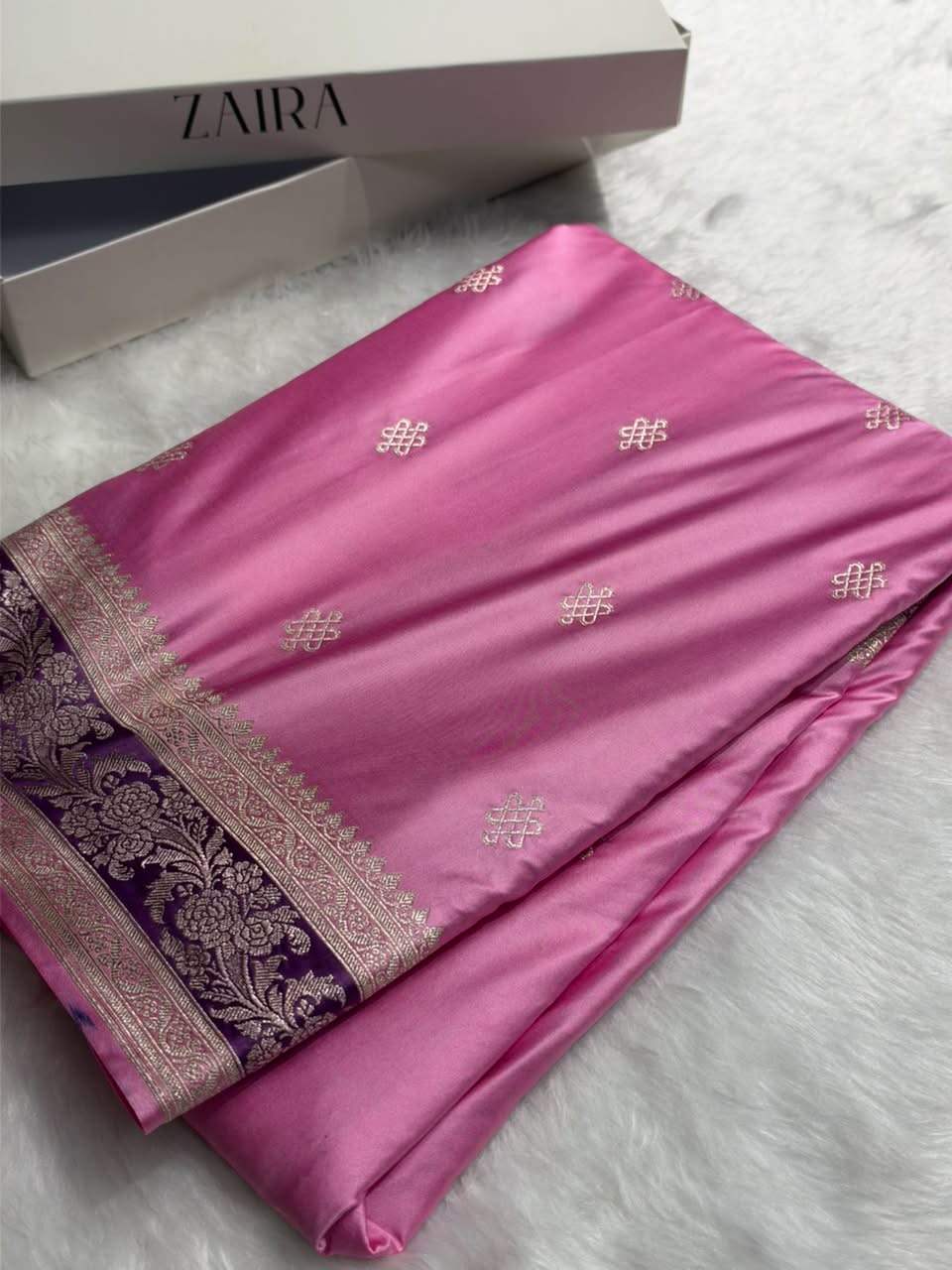 Banarasi Floral Booti Pattern in Baby Pink Shades Floral Mashru Silk Saree MCS101