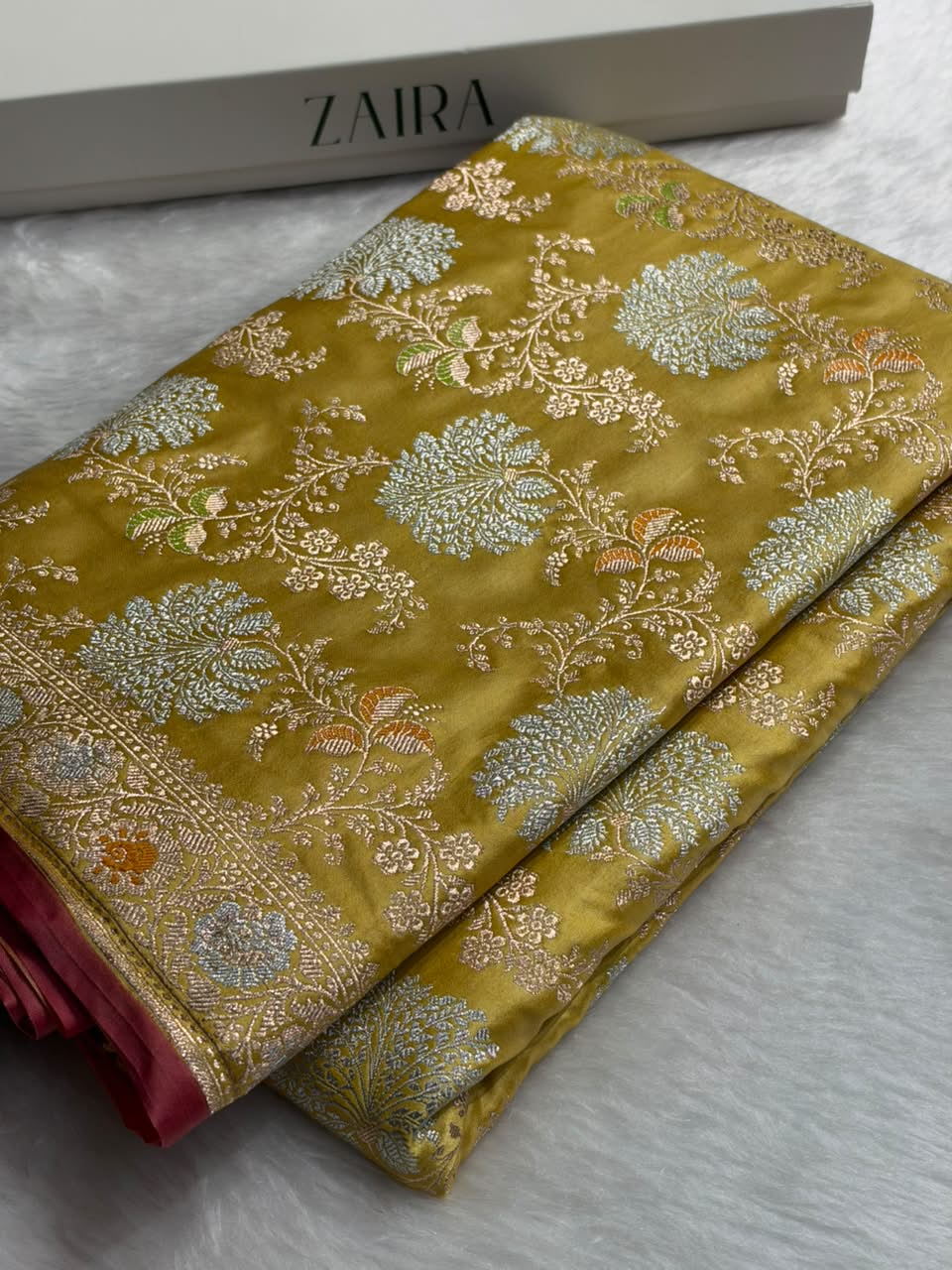 Banarasi Floral Minakari Jaal Pattern in Mustard Yellow Shades Floral Mashru Silk Saree MCS100