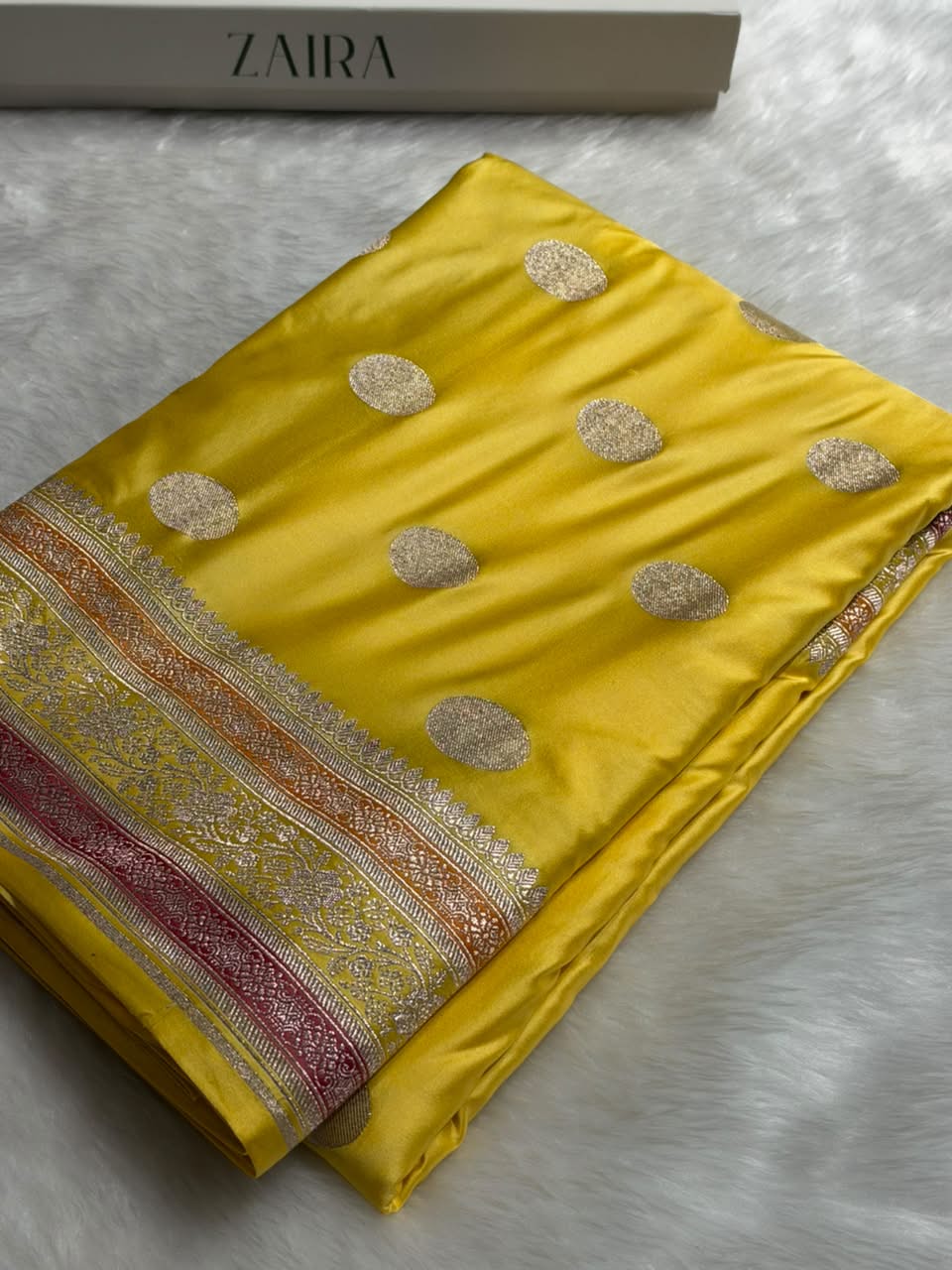Yellow Shade With Polka Dota  Booti MCS107