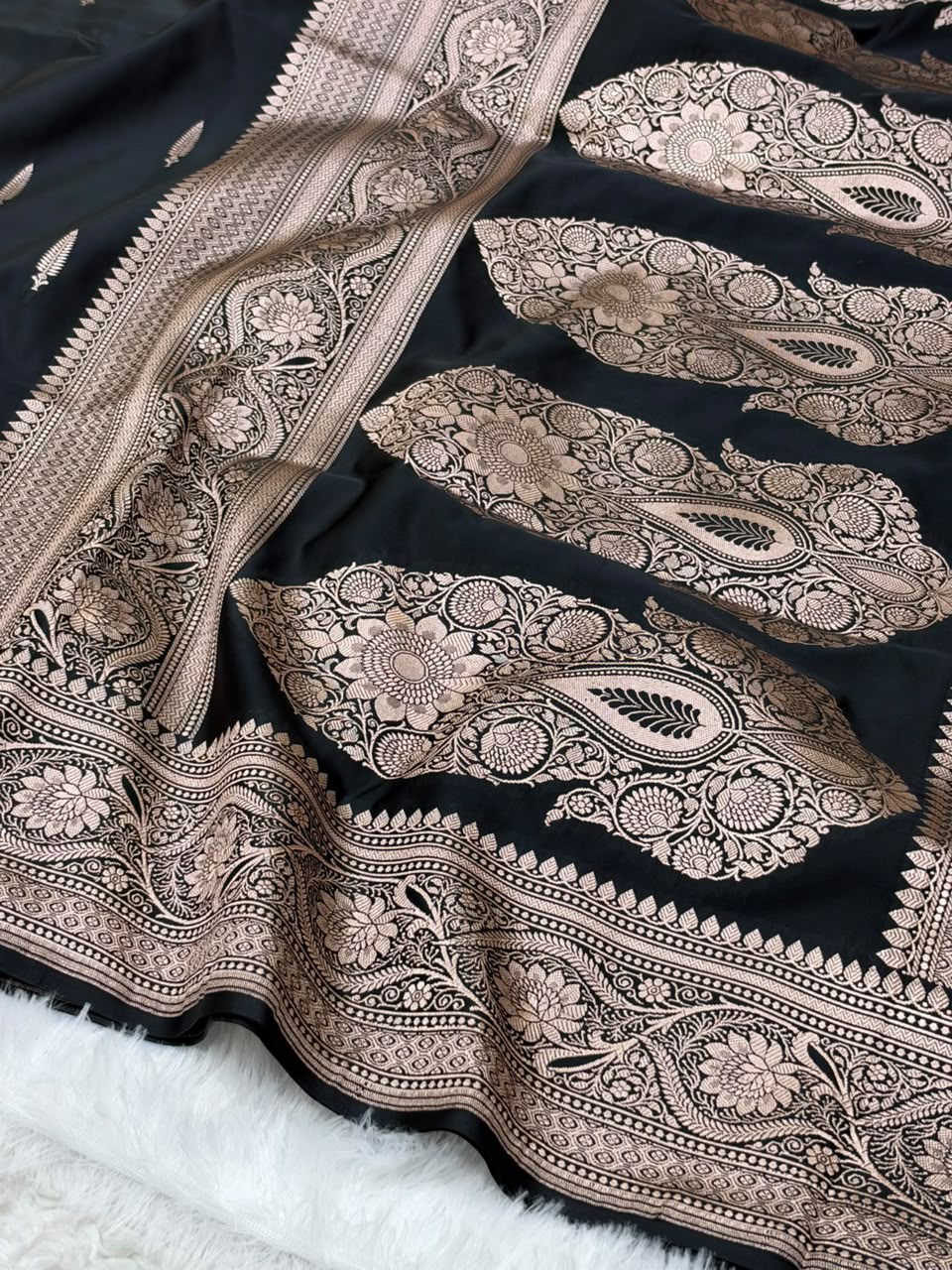 Black Saree in Floral Pattern Mashru Silk Saree MSM-143