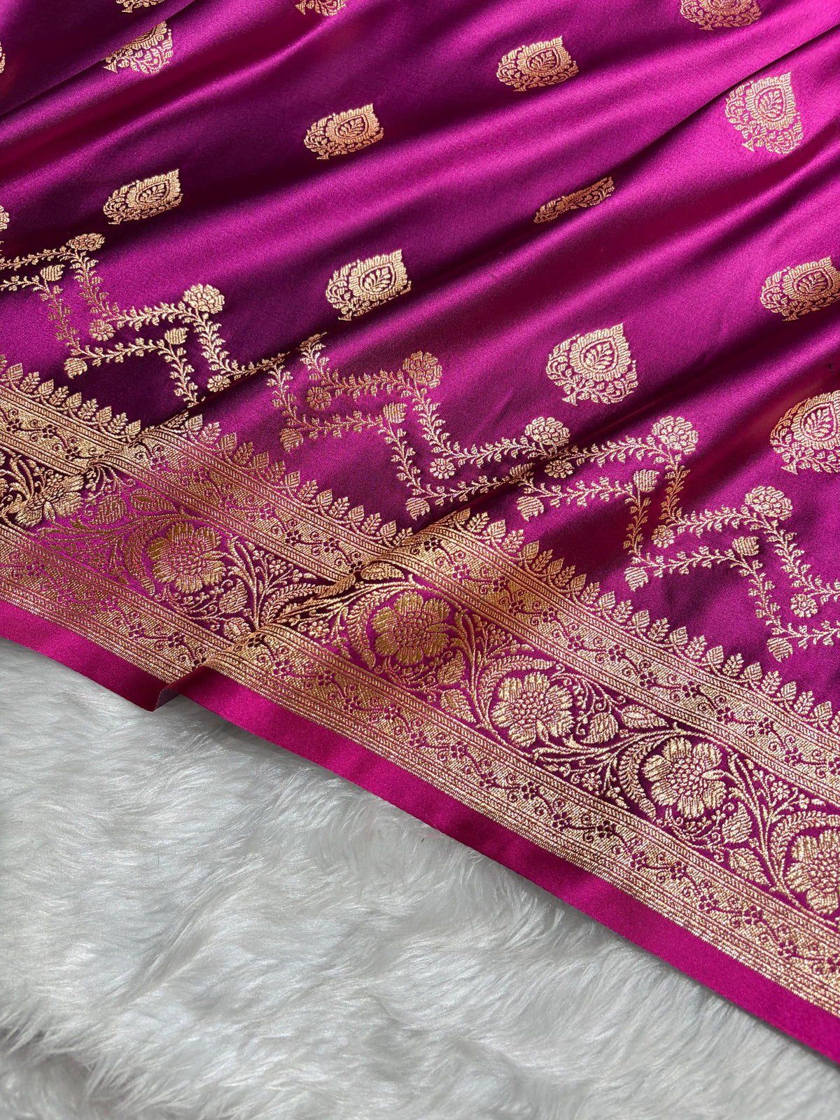 Banarasi Satin Katan Saree Floral Boota Pattern in Wine Magenta Shades SK145