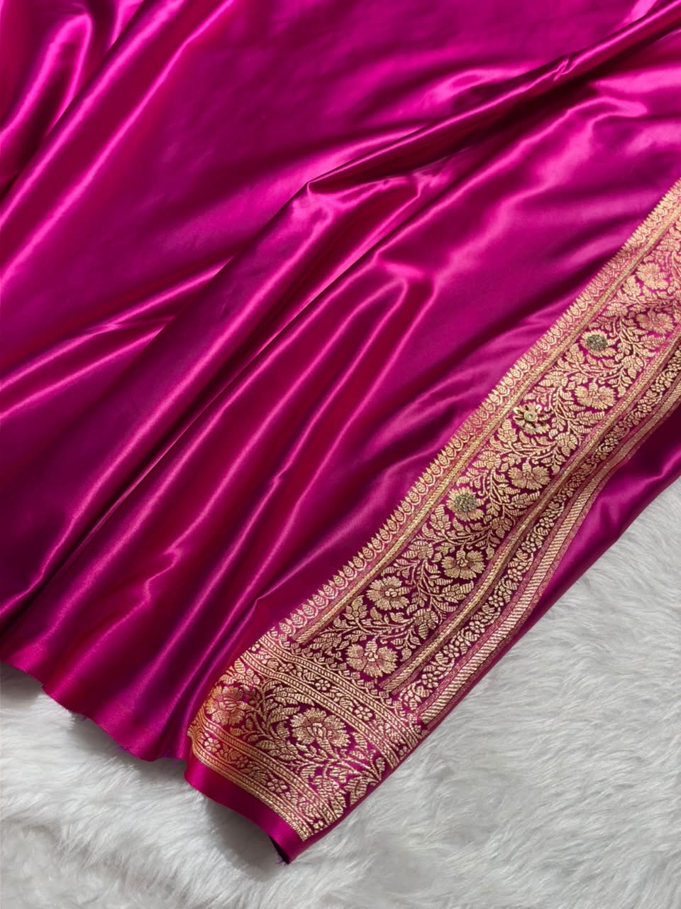 Rani Banarasi Satin Katan Saree With Ari & Zardozi Work Boota BSK65