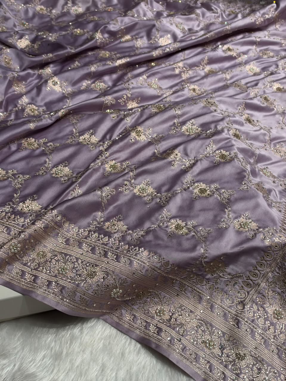 Dusty Lavender Jaal Pattern With Swarovski & Ari Stone Work Mashru Silk Saree BMCS109