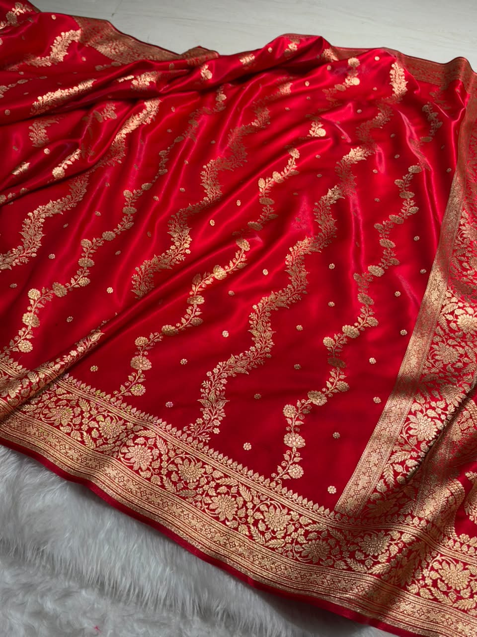 Banarasi Light Weight Satin Silk Red Shades SS66