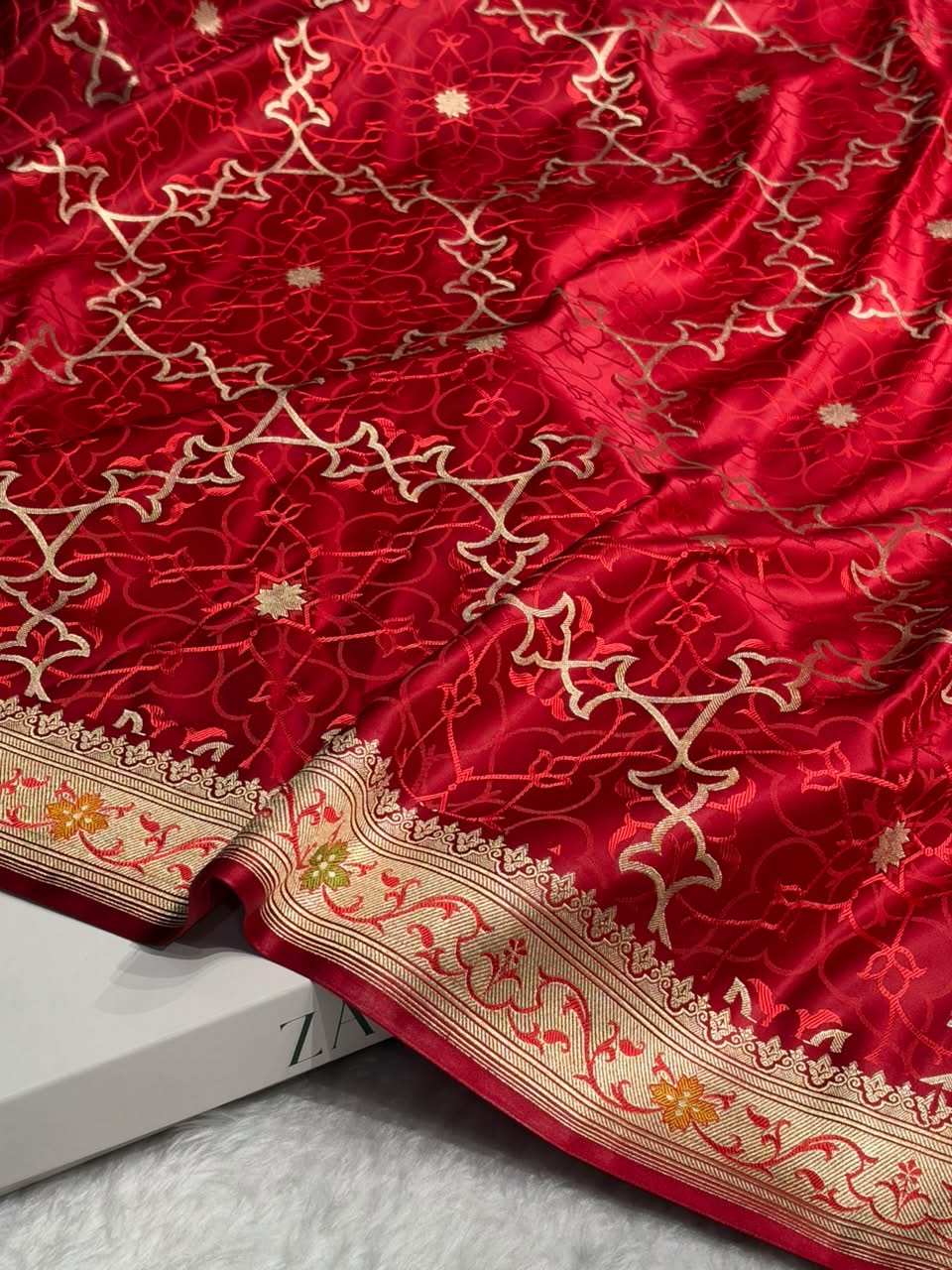 Banarasi Premium Reddish Maroon Satin Katan with Tanchoi Pattern SK164