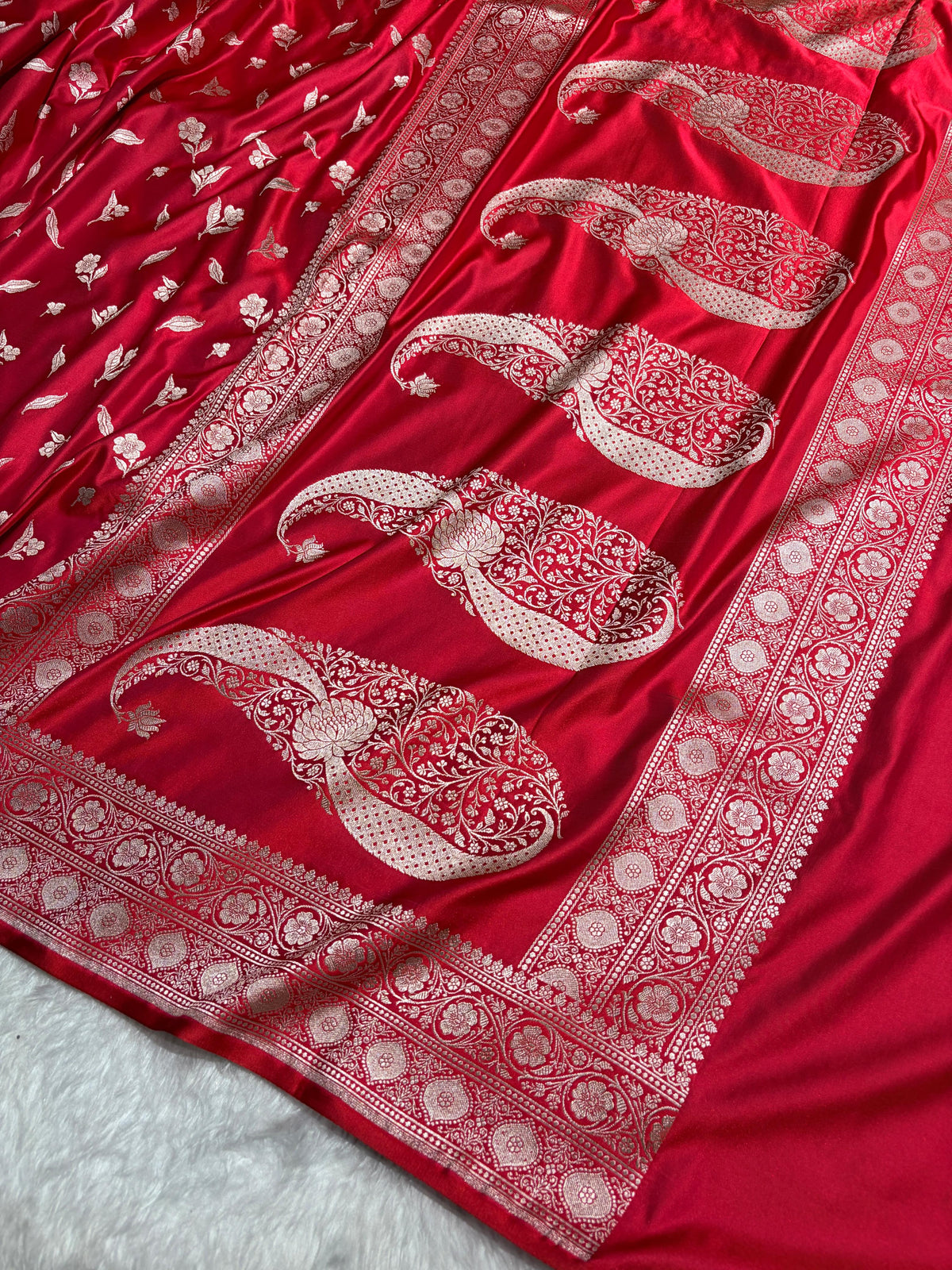 Red Shades Banarasi Boota Pattern Floral Mashru Silk Saree MSM-147
