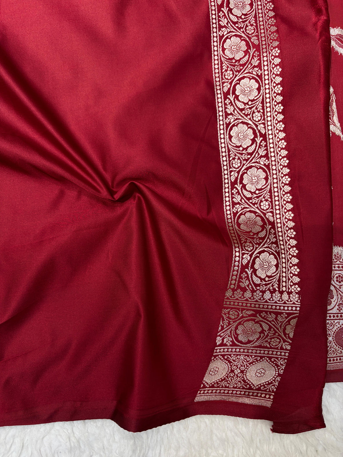 Maroon Shades Banarasi Boota Pattern Floral Mashru Silk Saree MSM-147