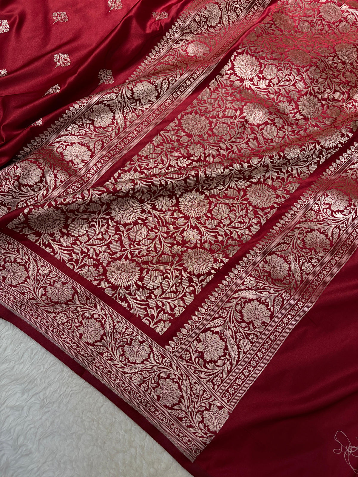Maroon Shades Banarasi Boota Pattern Floral Mashru Silk Saree MSM-150