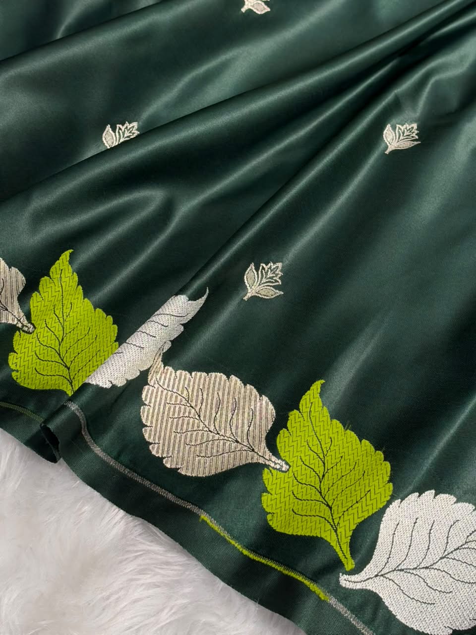 Dark Bottle Green Shades Banarasi Booti Pattern Mashru Silk Saree MSM-136