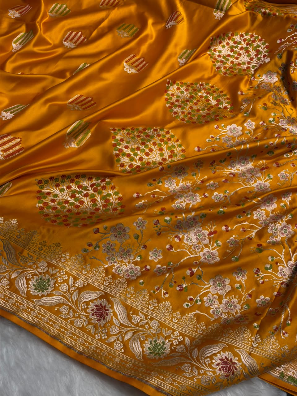 Yellow Shades Banarasi Boota Pattern Minakari Floral Mashru Silk Saree MSM-122