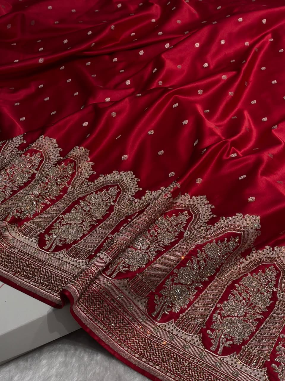 Banarasi Bridal Skirt Border Pattern in maroon Shades Floral Mashru Silk Saree BMCS94