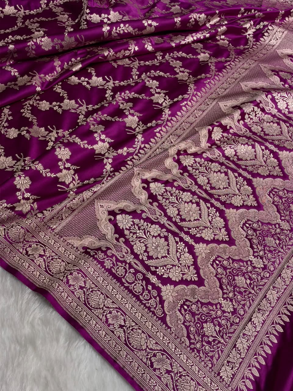 Banarasi Cross pattern in Wine Shades Mashru silk saree MCS115