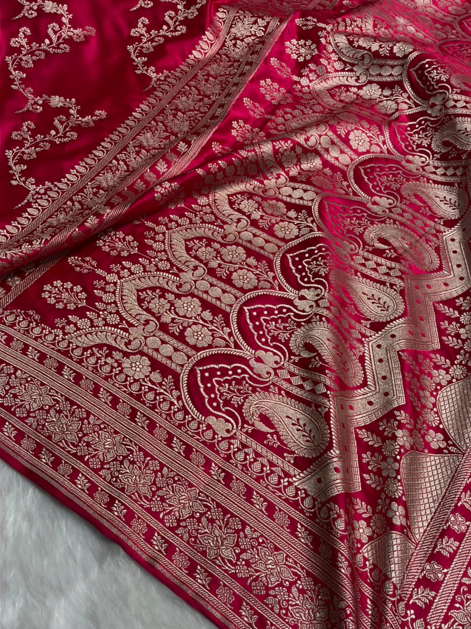 Banarasi Cross pattern in Rani  Shades Mashru silk saree MCS117