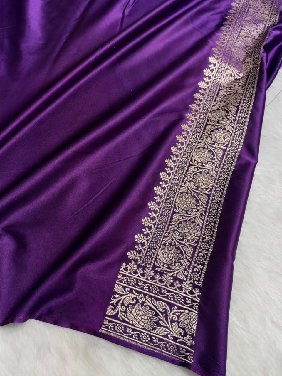 Banarasi Cross pattern in Purple Shades Mashru silk saree MCS118