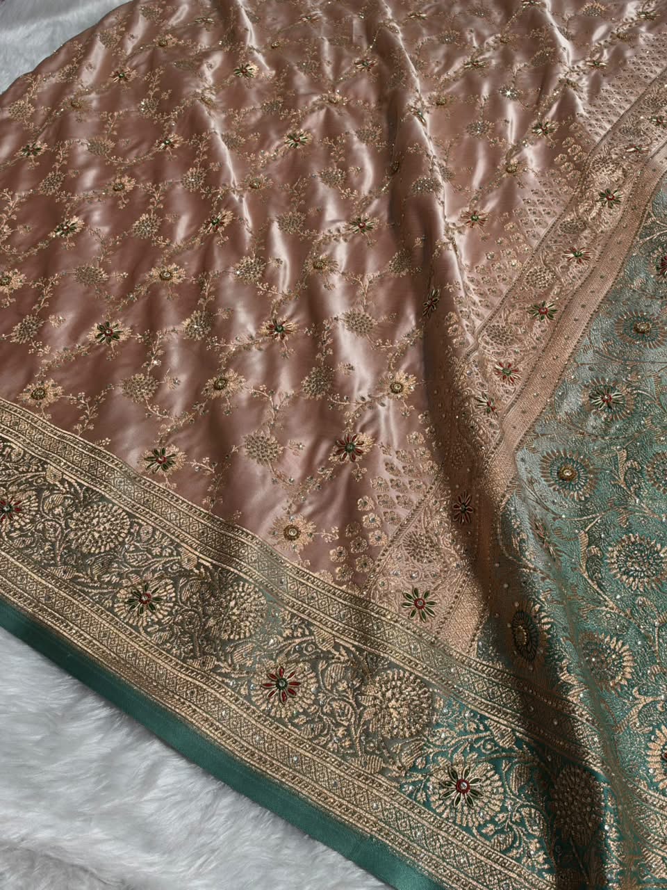Banarasi Satin Katan With Ari Stone Work Saree in Contrast Peach / Turquoise Shade BSK132