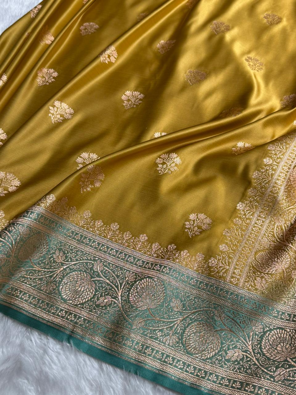 Mustard and turquoise contarst- Banarasi Boota Katan Silk Saree SKM29