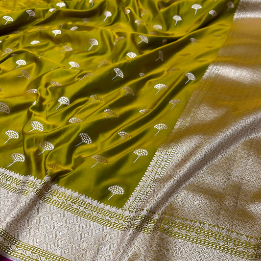 Mashru Katan Silk Saree in Mehendi Shades.